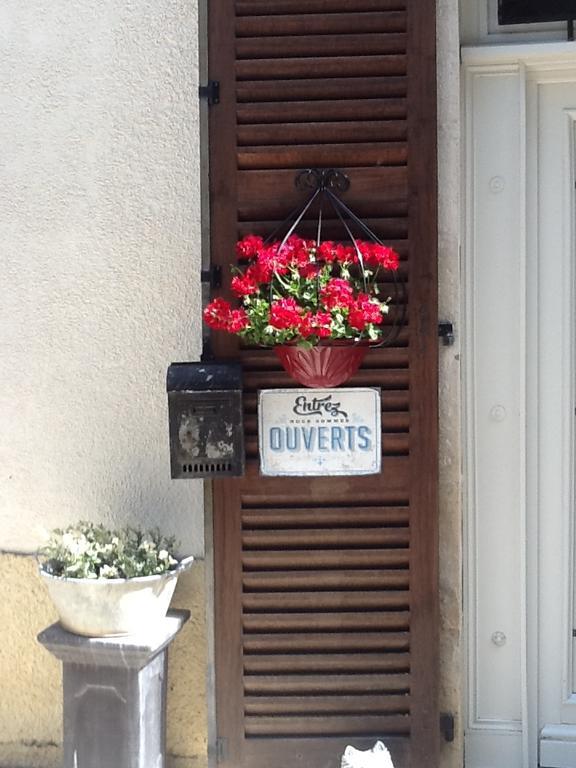 Bed and Breakfast Domaine La Rose Caylus Exterior foto